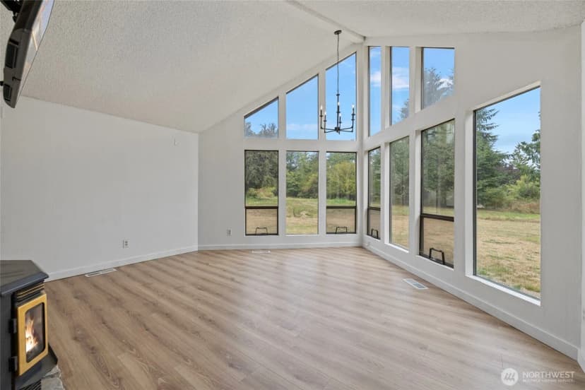 Property photo for 16694 Mountain View Road, Mount Vernon photo 14
