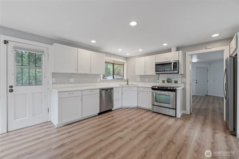 Property photo for 16694 Mountain View Road, Mount Vernon photo 19