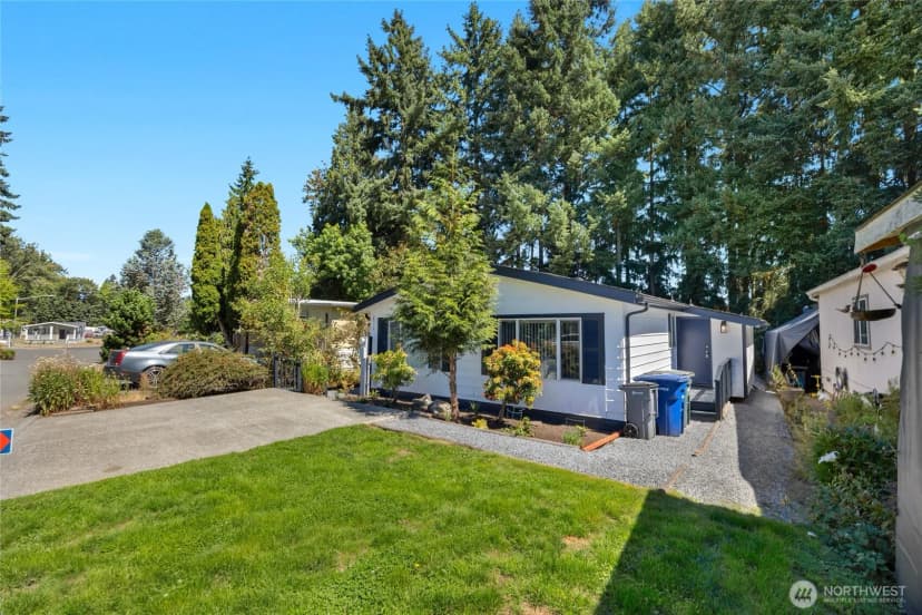 Property photo for 18918 129th Avenue Ne, Bothell photo 3