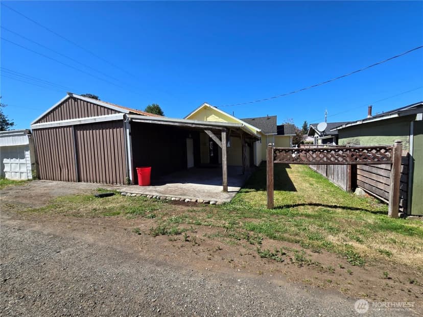 Property photo for 31 N Blackberry Avenue, Forks photo 2