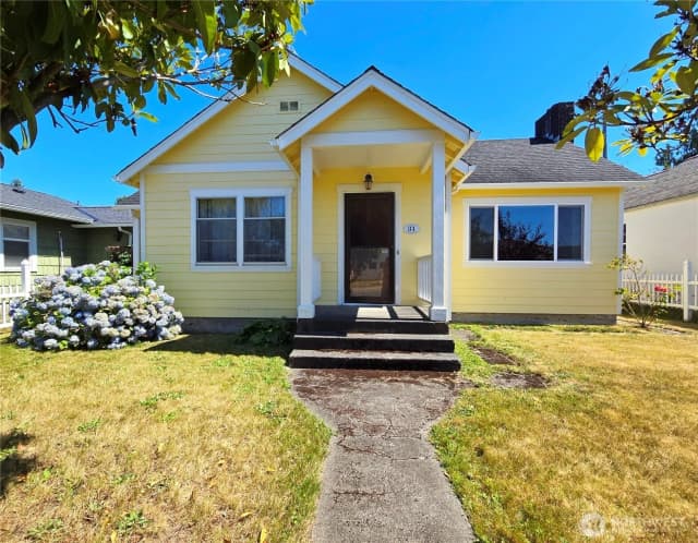 Property photo for 31 N Blackberry Avenue, Forks