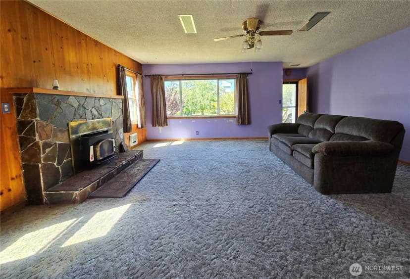 Property photo for 31 N Blackberry Avenue, Forks photo 3