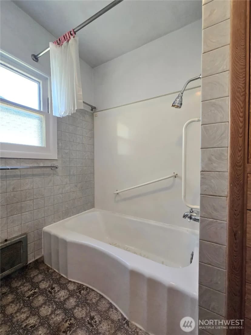 Property photo for 31 N Blackberry Avenue, Forks photo 20