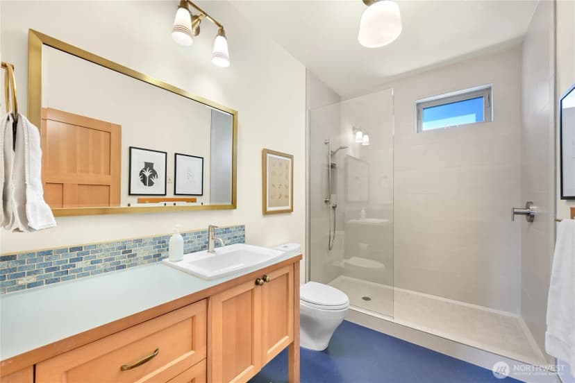 Property photo for 2518 S Park Drive, Bellingham photo 17