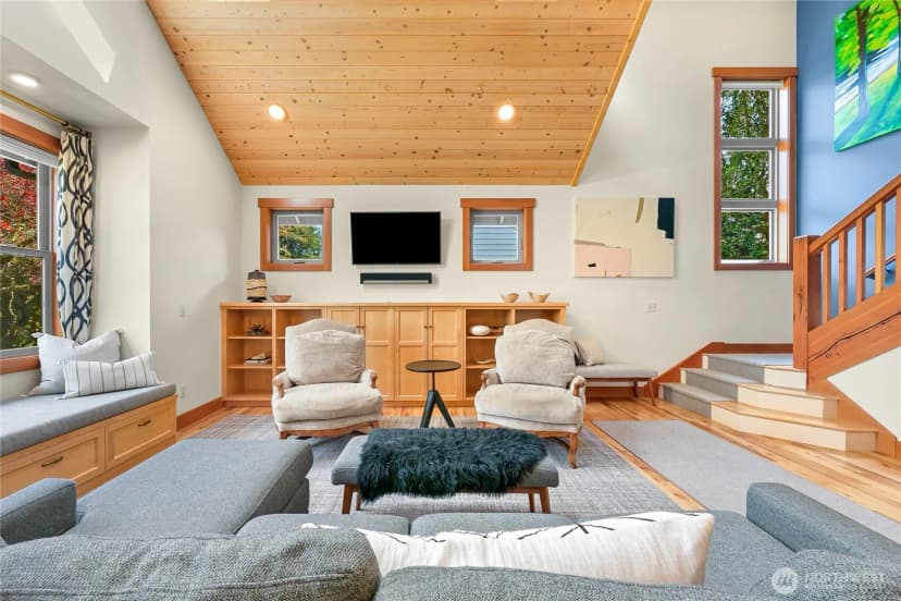 Property photo for 2518 S Park Drive, Bellingham photo 8