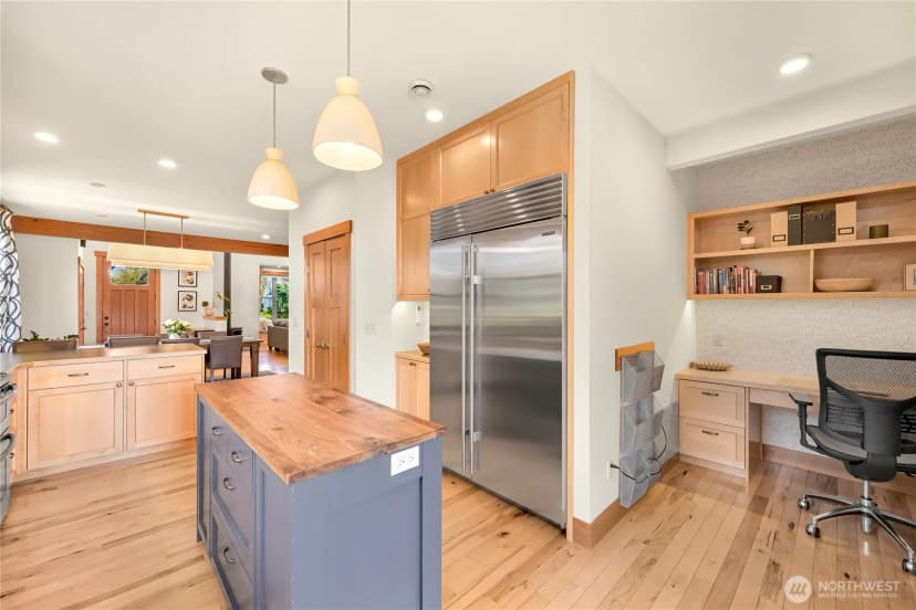 Property photo for 2518 S Park Drive, Bellingham photo 15
