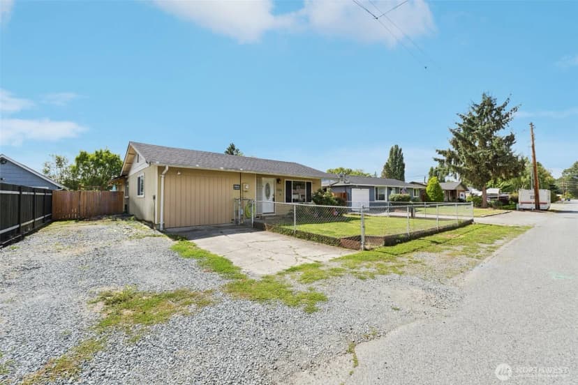 Property photo for 506 Deeded Lane Sw, Orting photo 3