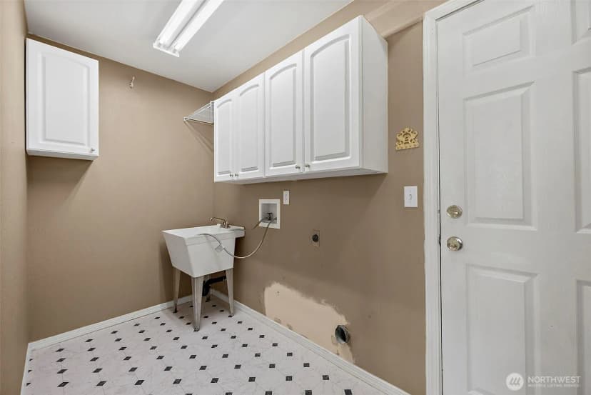 Property photo for 8208 48th Street Ct W, University Place photo 21