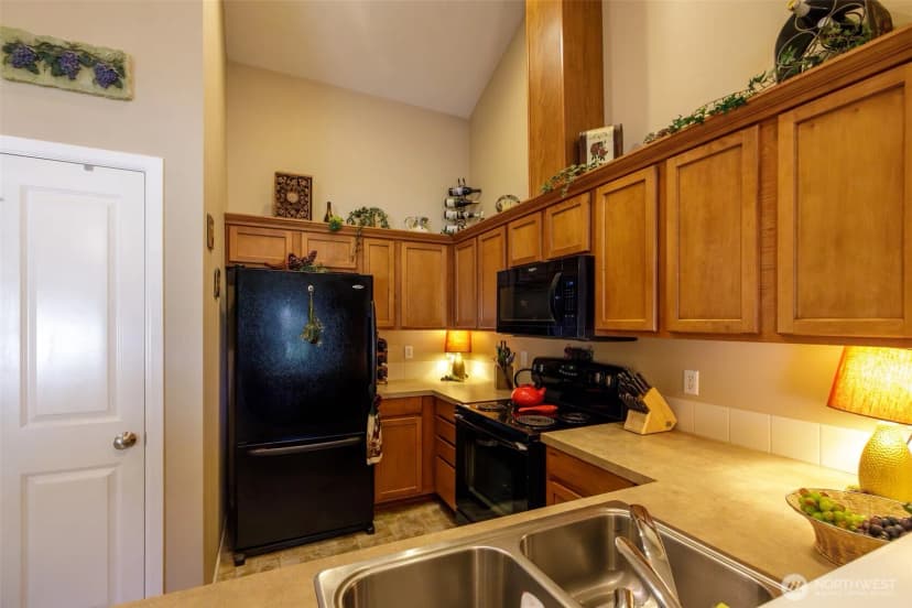 Property photo for 5867 Pennsylvania Street Se, Lacey photo 12