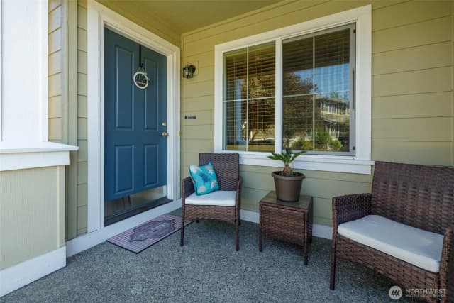 Property photo for 5867 Pennsylvania Street Se, Lacey photo 3