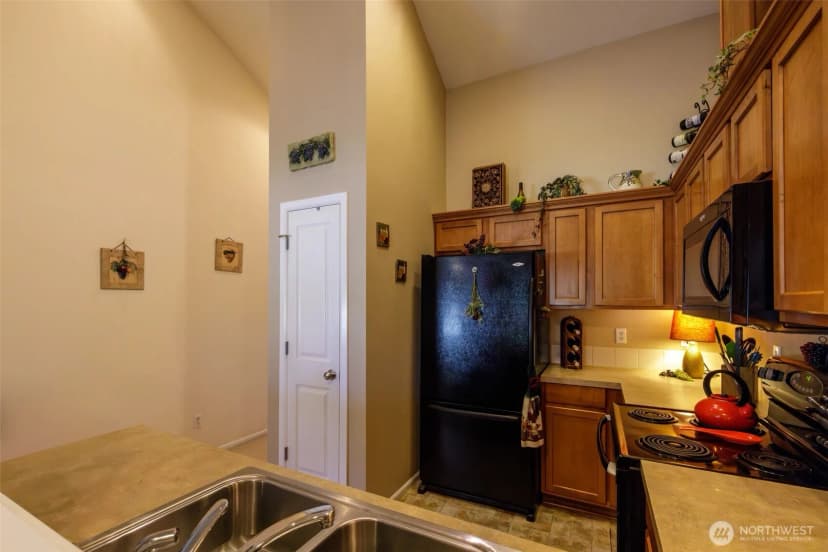 Property photo for 5867 Pennsylvania Street Se, Lacey photo 13