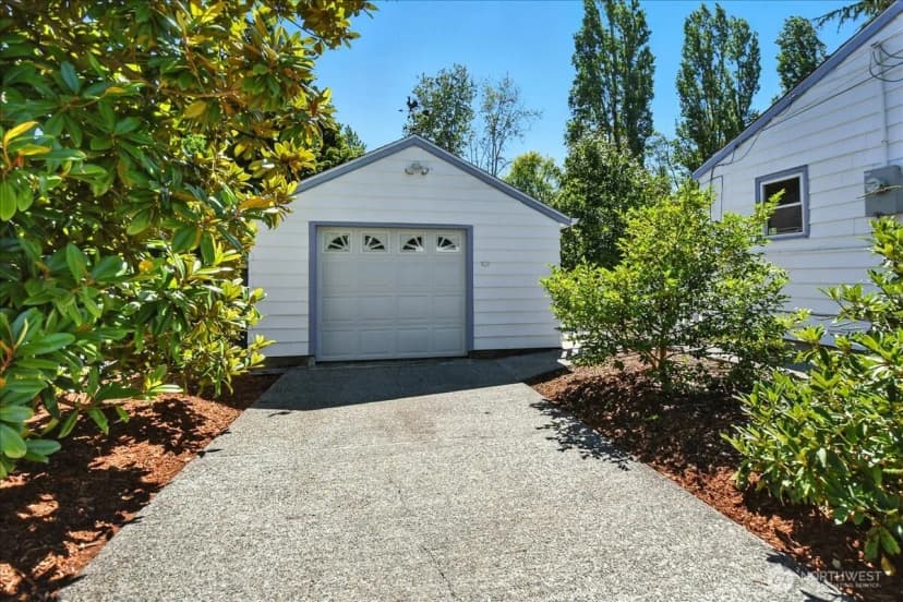 Property photo for 627 Sw 141st Street, Burien photo 19