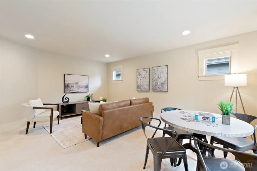 Property photo for 684 235th Avenue Ne, Sammamish photo 35