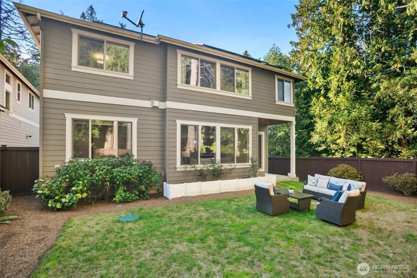 Property photo for 684 235th Avenue Ne, Sammamish photo 36
