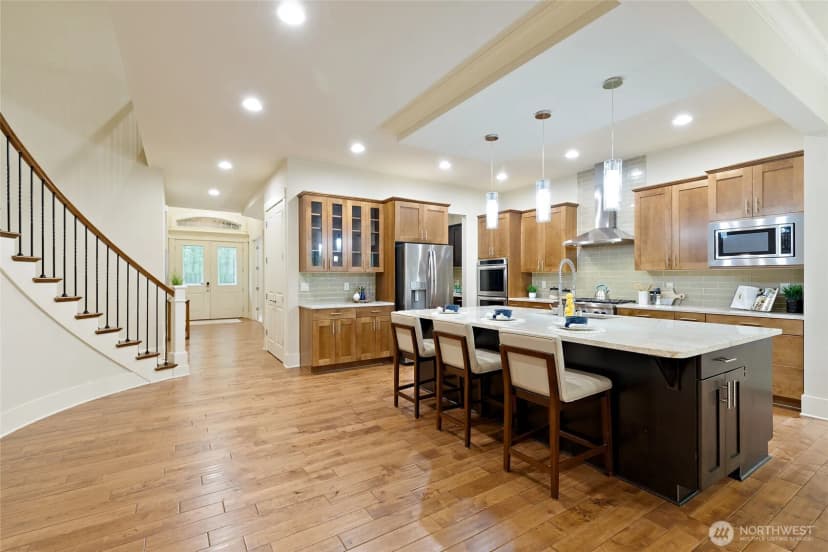 Property photo for 684 235th Avenue Ne, Sammamish photo 10