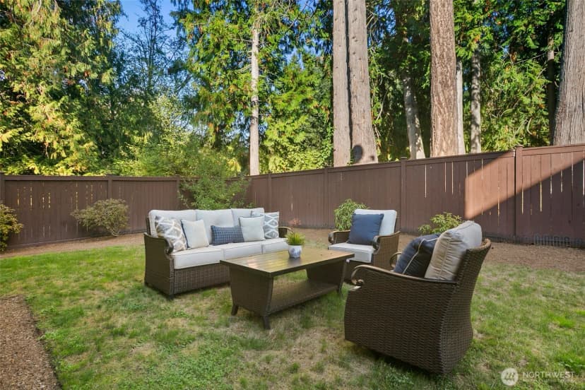 Property photo for 684 235th Avenue Ne, Sammamish photo 37