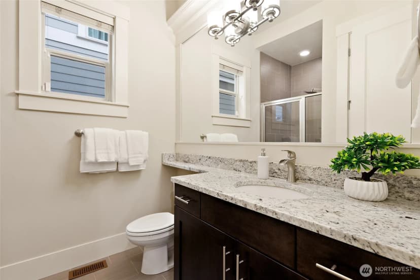 Property photo for 684 235th Avenue Ne, Sammamish photo 18