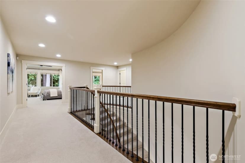 Property photo for 684 235th Avenue Ne, Sammamish photo 21
