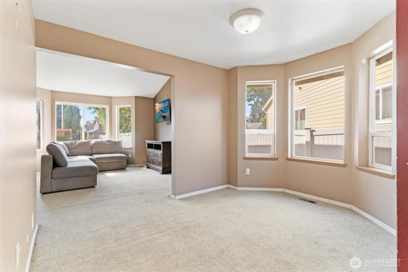 Property photo for 834 23rd Street Se, Auburn photo 6