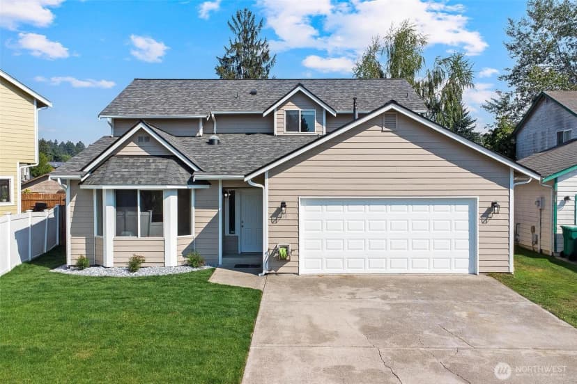 Property photo for 834 23rd Street Se, Auburn