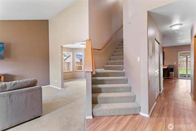 Property photo for 834 23rd Street Se, Auburn photo 2
