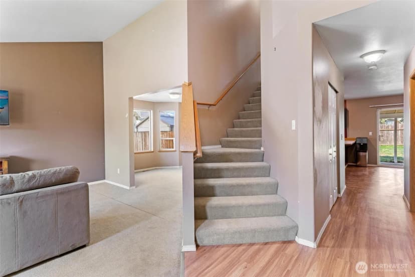 Property photo for 834 23rd Street Se, Auburn photo 2