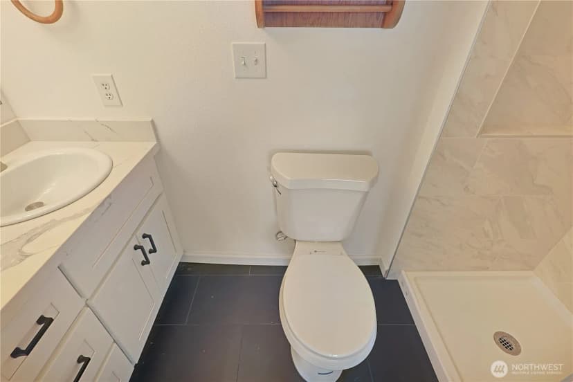 Property photo for 3618 Chrisella Road E, Edgewood photo 14