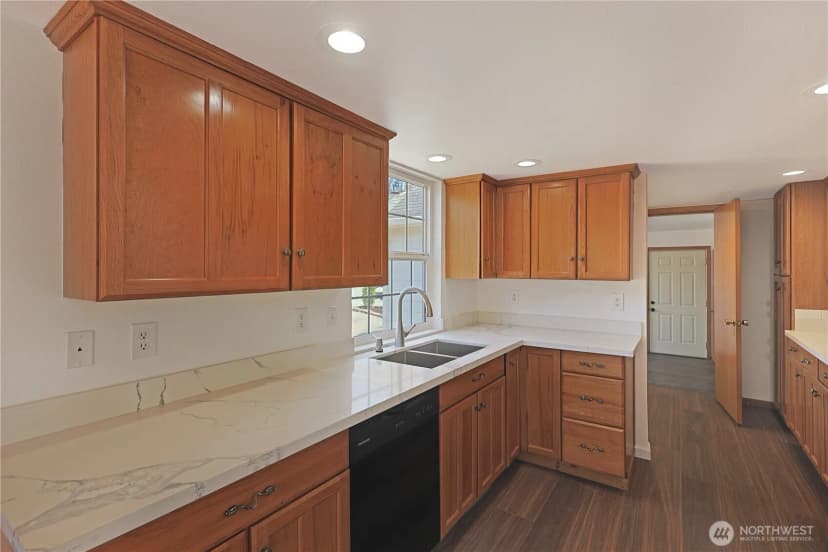 Property photo for 3618 Chrisella Road E, Edgewood photo 10