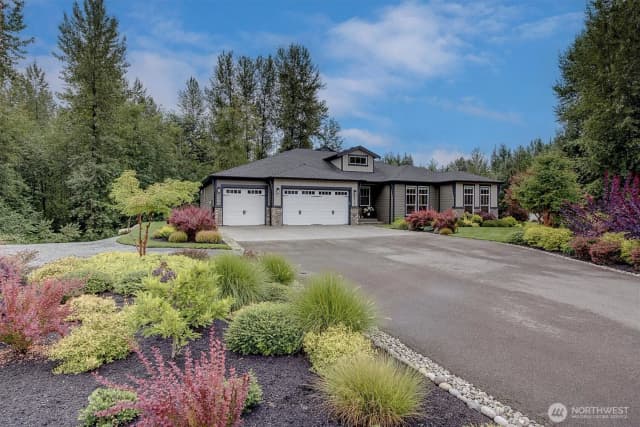 Property photo for 10710 209th Avenue Se, Snohomish photo 2