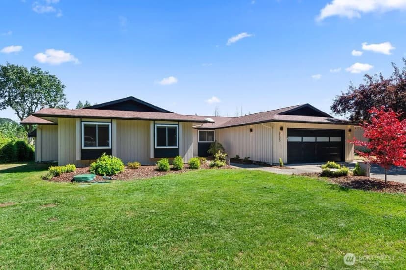 Property photo for 3133 60th Loop Se, Olympia