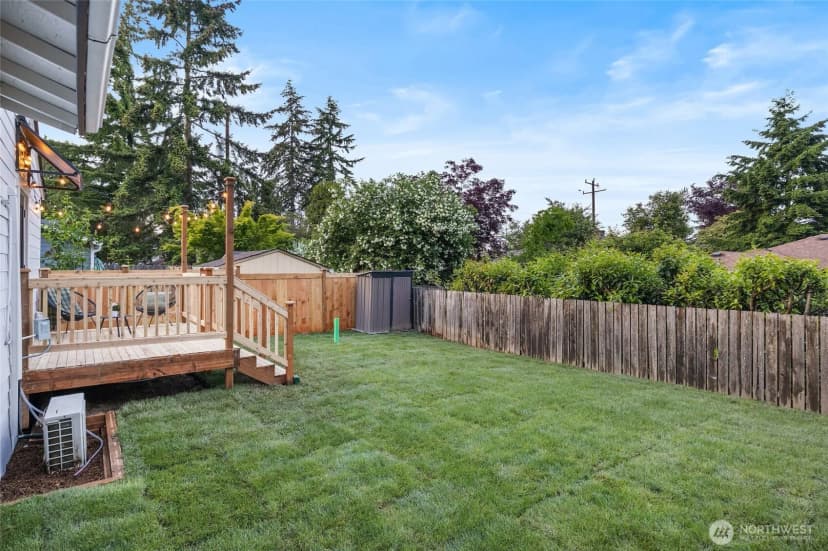 Property photo for 11550 22nd Avenue Ne, Seattle photo 19