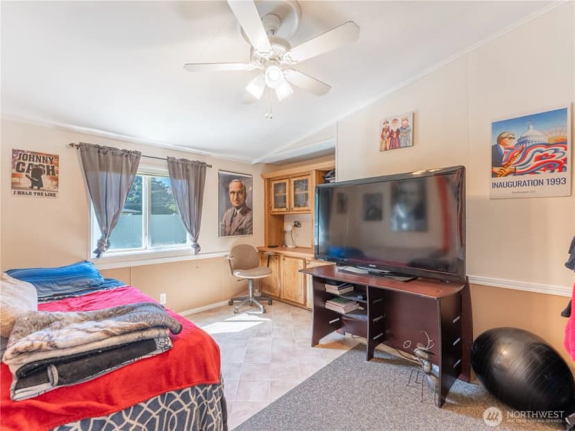 Property photo for 1623 Locust Street, Wenatchee photo 24