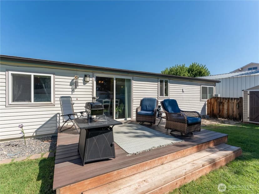 Property photo for 1623 Locust Street, Wenatchee photo 36