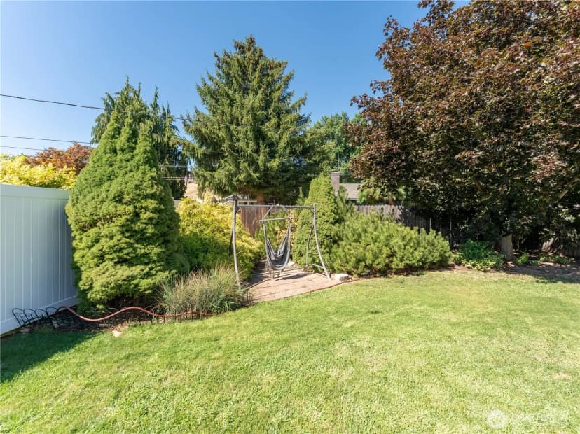 Property photo for 1623 Locust Street, Wenatchee photo 33