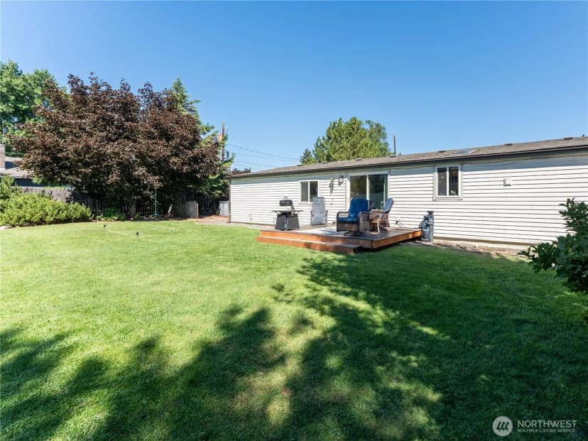 Property photo for 1623 Locust Street, Wenatchee photo 32