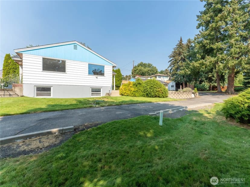 Property photo for 1610 Walnut Street, Wenatchee photo 33