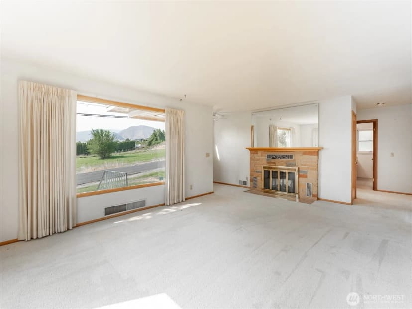 Property photo for 1610 Walnut Street, Wenatchee photo 9