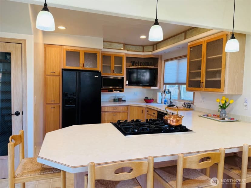 Property photo for 6405 Montclair Avenue Sw, Lakewood photo 3
