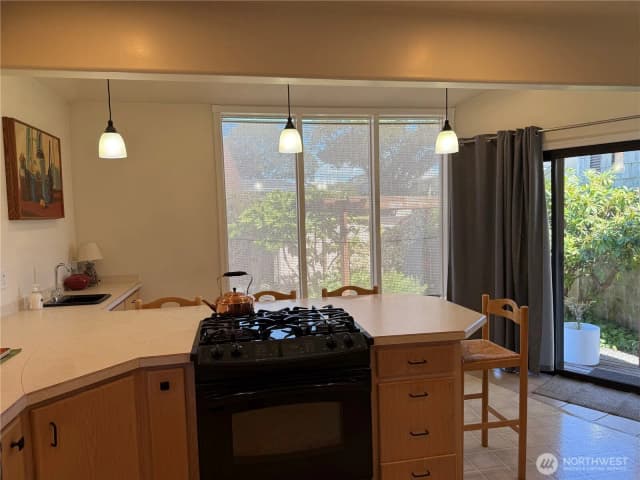 Property photo for 6405 Montclair Avenue Sw, Lakewood photo 5