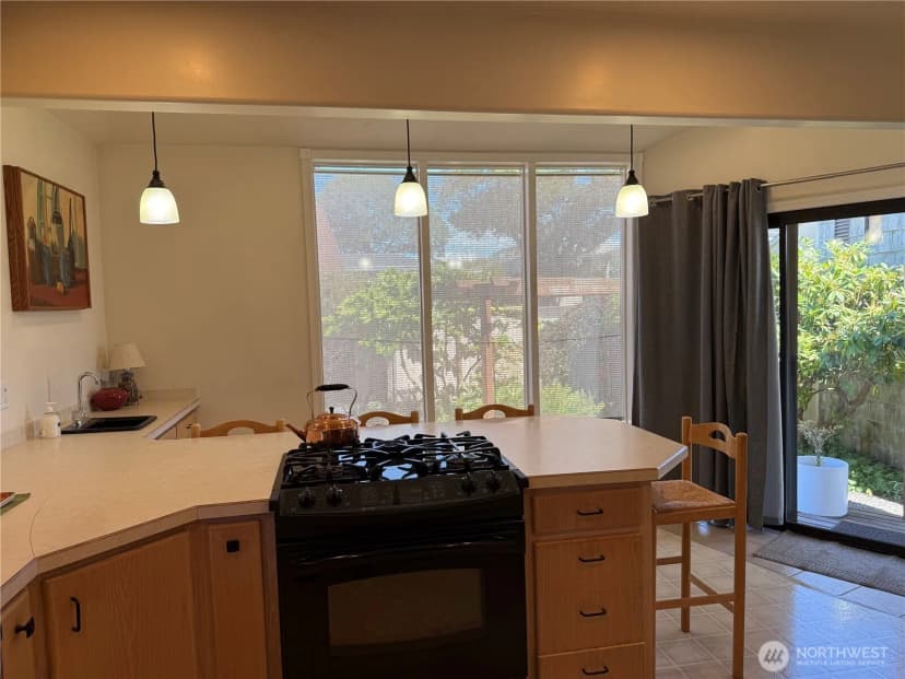Property photo for 6405 Montclair Avenue Sw, Lakewood photo 5