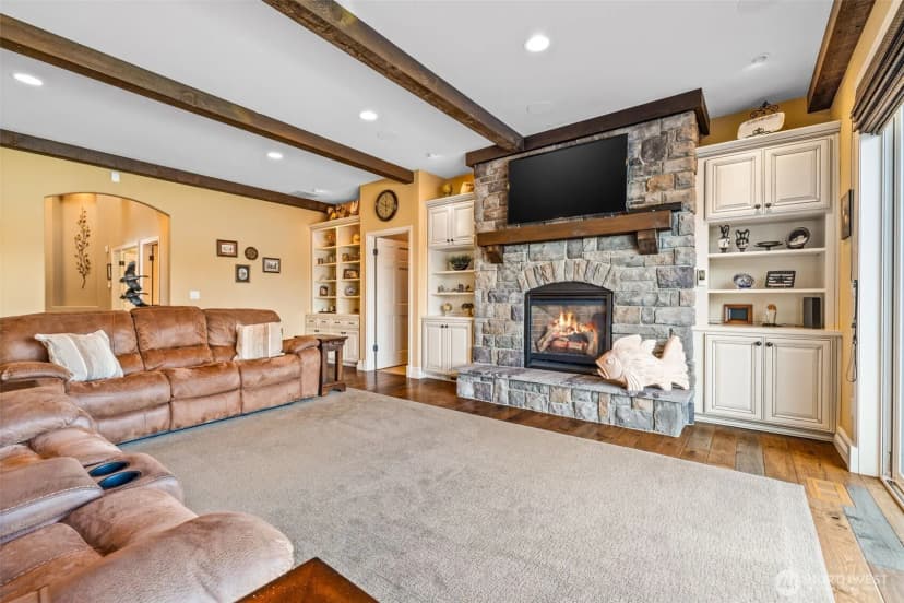 Property photo for 3319 204th Avenue Ct E, Lake Tapps photo 7