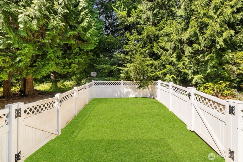 Property photo for 8127 229th Place Se, Woodinville photo 32