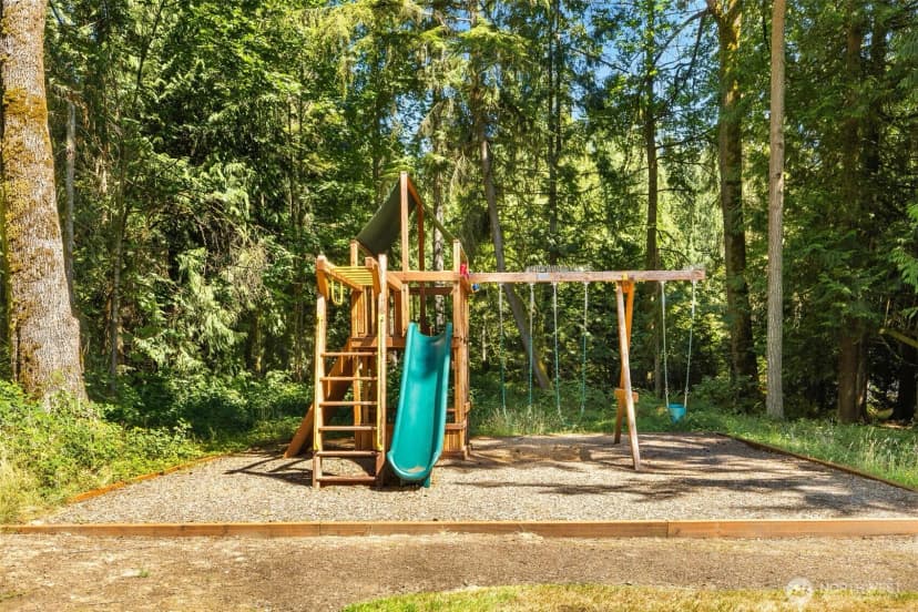 Property photo for 8127 229th Place Se, Woodinville photo 33