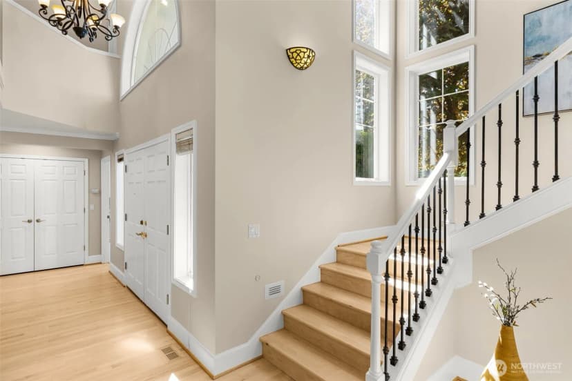 Property photo for 8127 229th Place Se, Woodinville photo 3