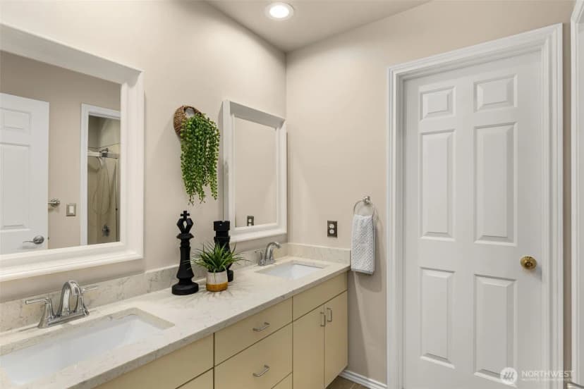 Property photo for 8127 229th Place Se, Woodinville photo 25