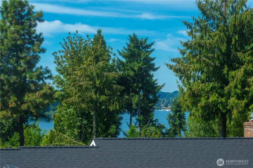 Property photo for 4465 W Mercer Way, Mercer Island photo 23