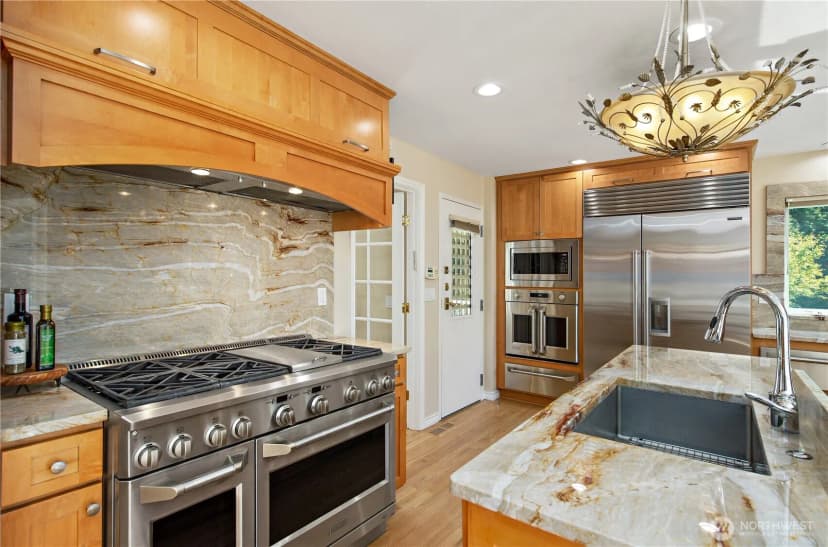 Property photo for 4465 W Mercer Way, Mercer Island photo 8