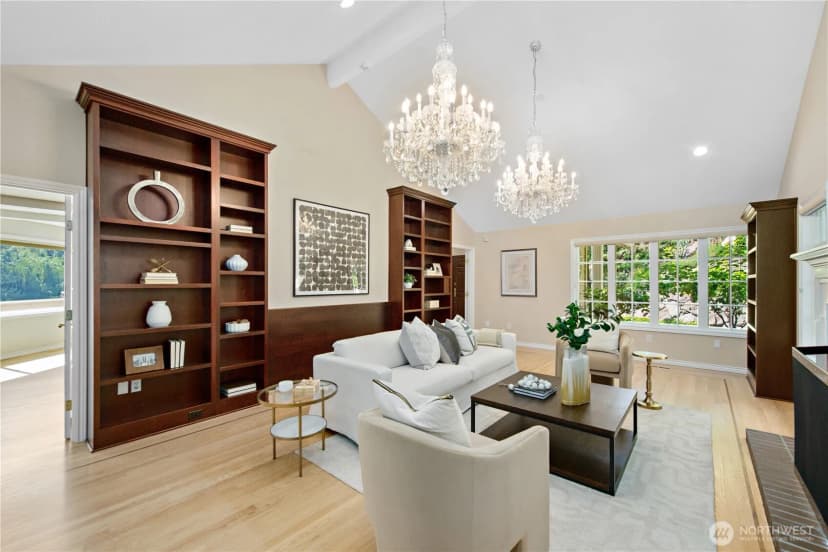 Property photo for 4465 W Mercer Way, Mercer Island photo 4