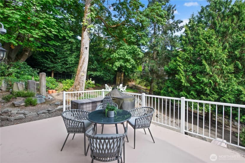 Property photo for 4465 W Mercer Way, Mercer Island photo 9