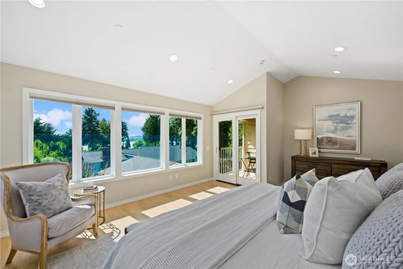 Property photo for 4465 W Mercer Way, Mercer Island photo 21